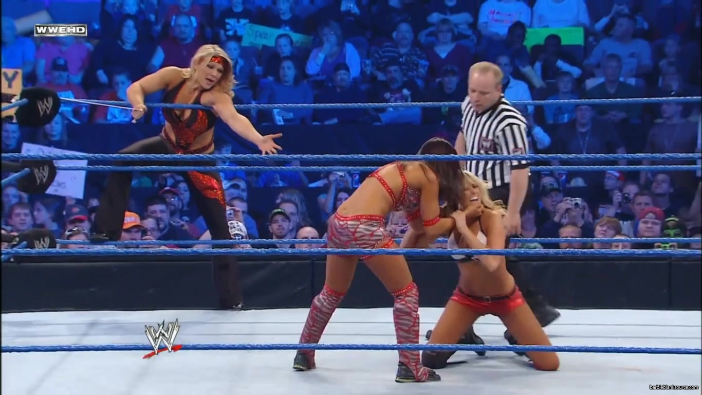 SMACKDOWN_558_APRIL_302C_2010_0734.jpg