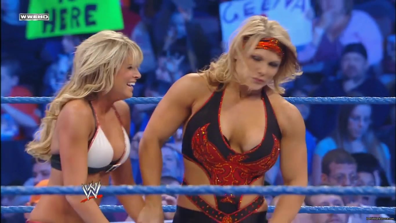SMACKDOWN_558_APRIL_302C_2010_0932.jpg