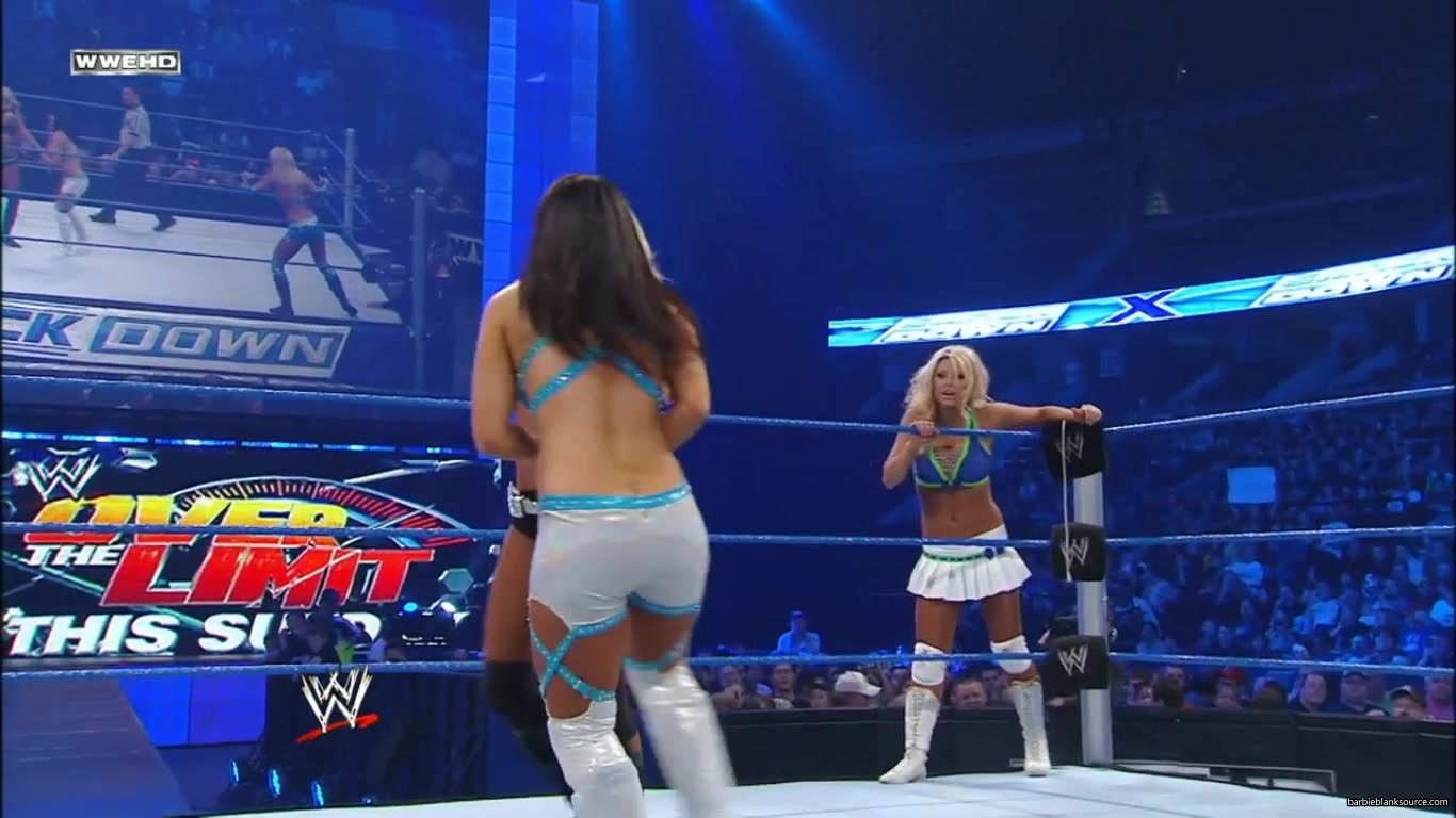 SMACKDOWN_561_MAY_212C_2010_447.jpg