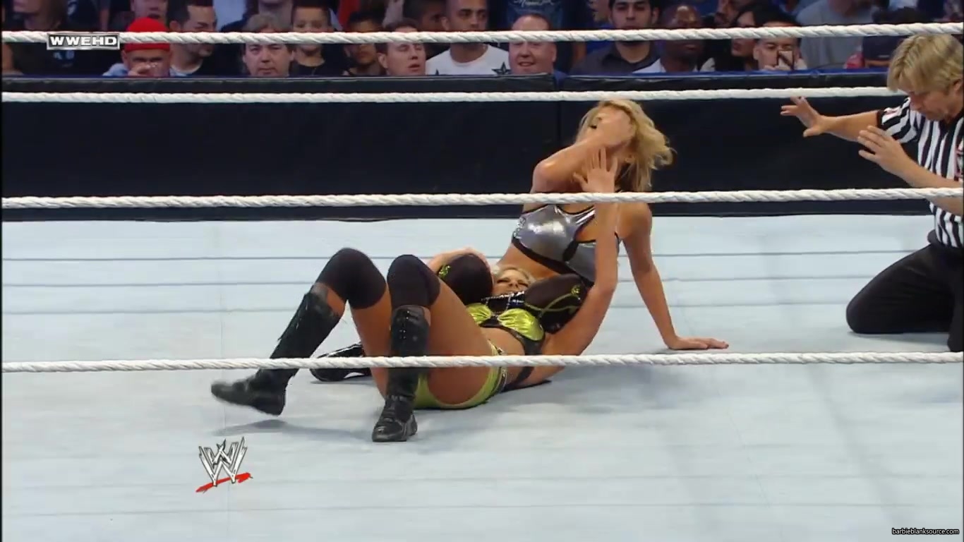 SMACKDOWN_563_JUNE_042C_2010_0670.jpg