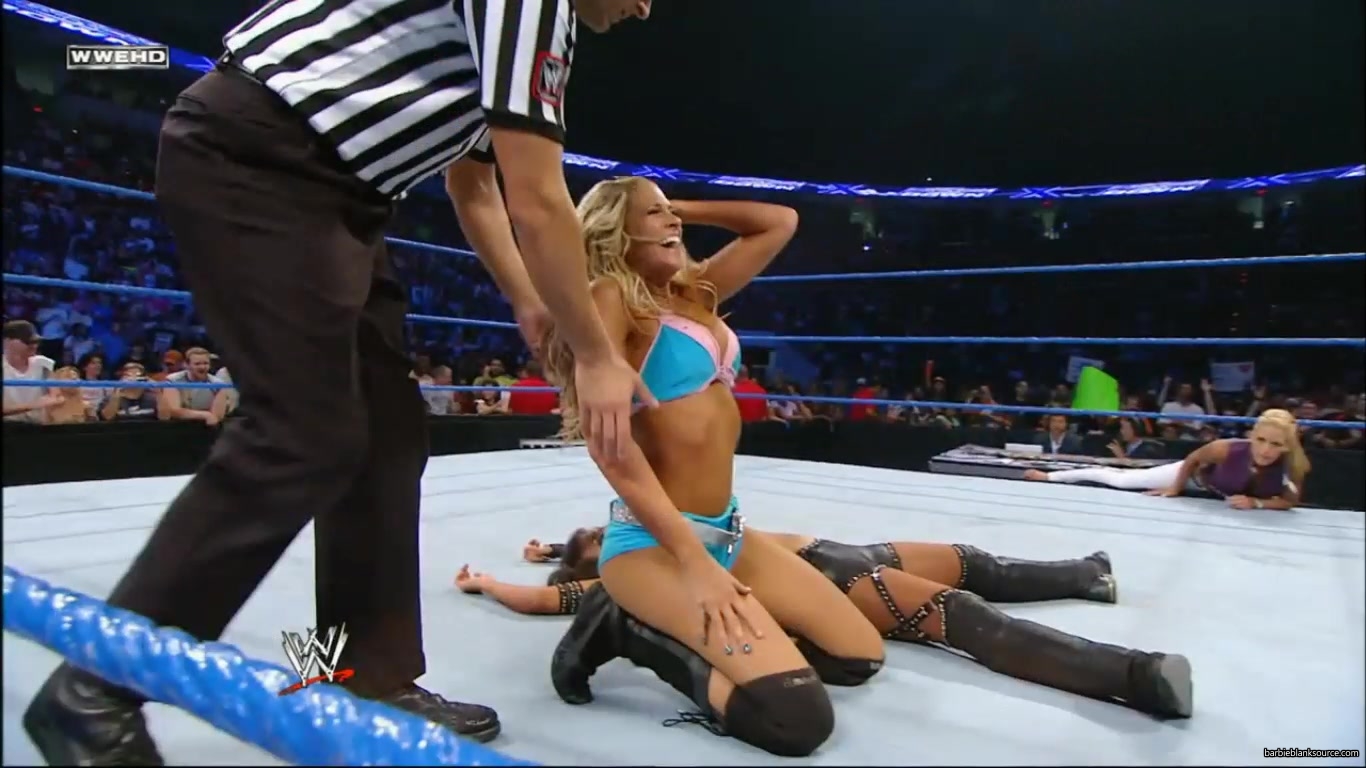 SMACKDOWN_565_JUNE_182C_2010_789.jpg