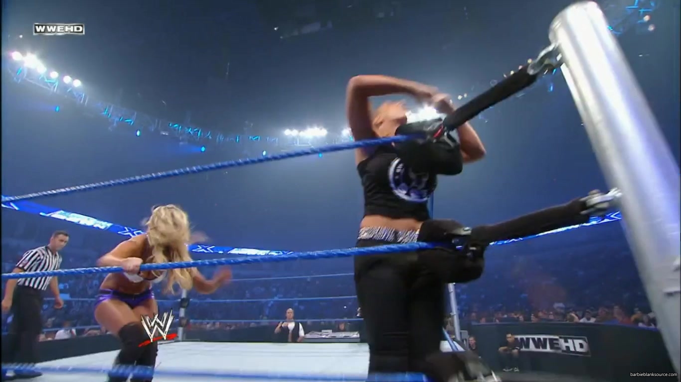 SMACKDOWN_574_AUGUST_202C_2010_0756.jpg