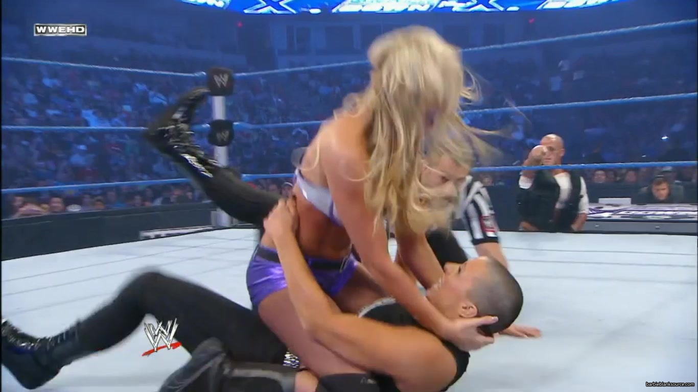 SMACKDOWN_574_AUGUST_202C_2010_0768.jpg