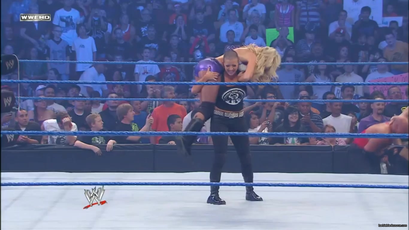 SMACKDOWN_574_AUGUST_202C_2010_0881.jpg