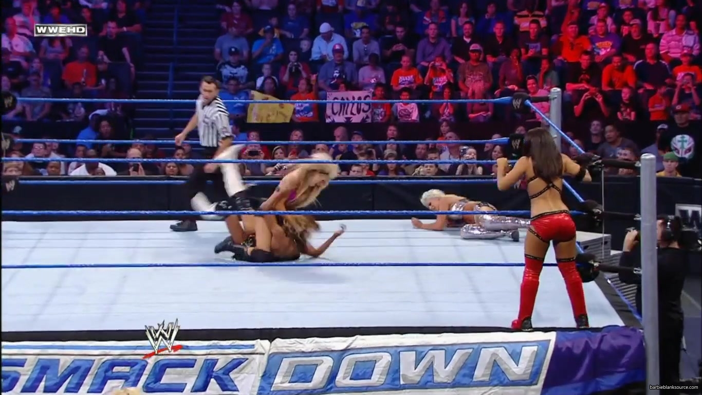 SMACKDOWN_580_OCTOBER_012C_2010_513.jpg