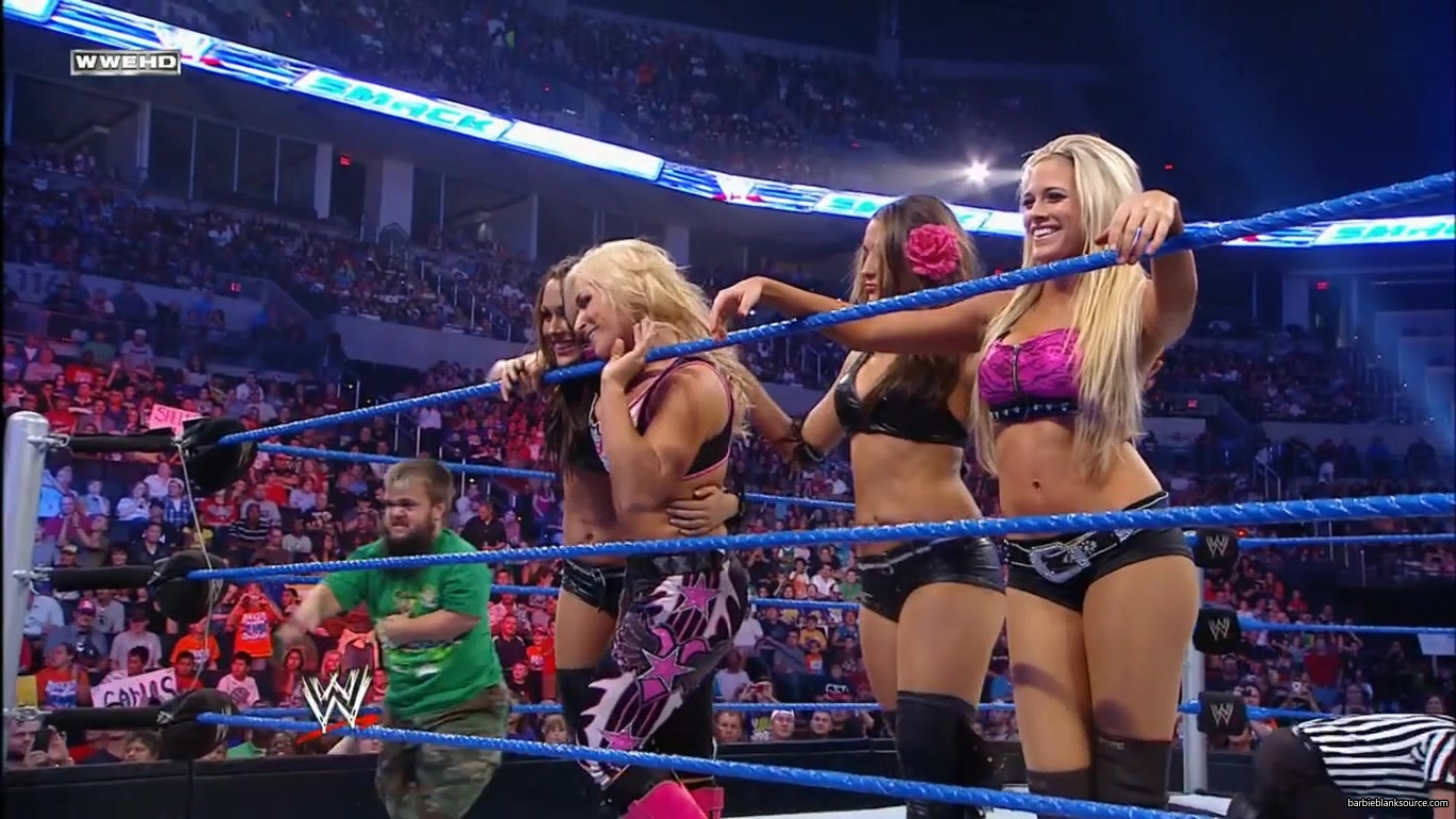 SMACKDOWN_580_OCTOBER_012C_2010_757.jpg