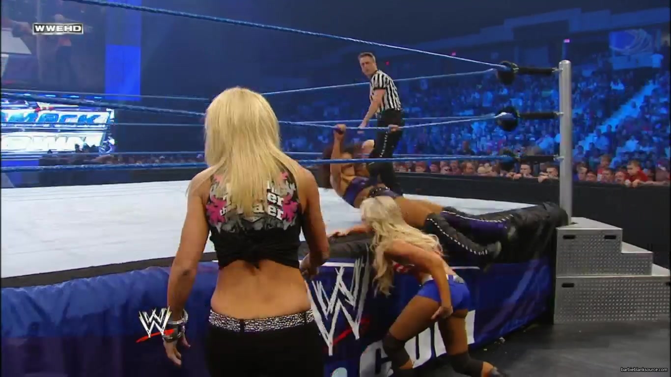 SMACKDOWN_581_OCTOBER_082C_2010_483.jpg