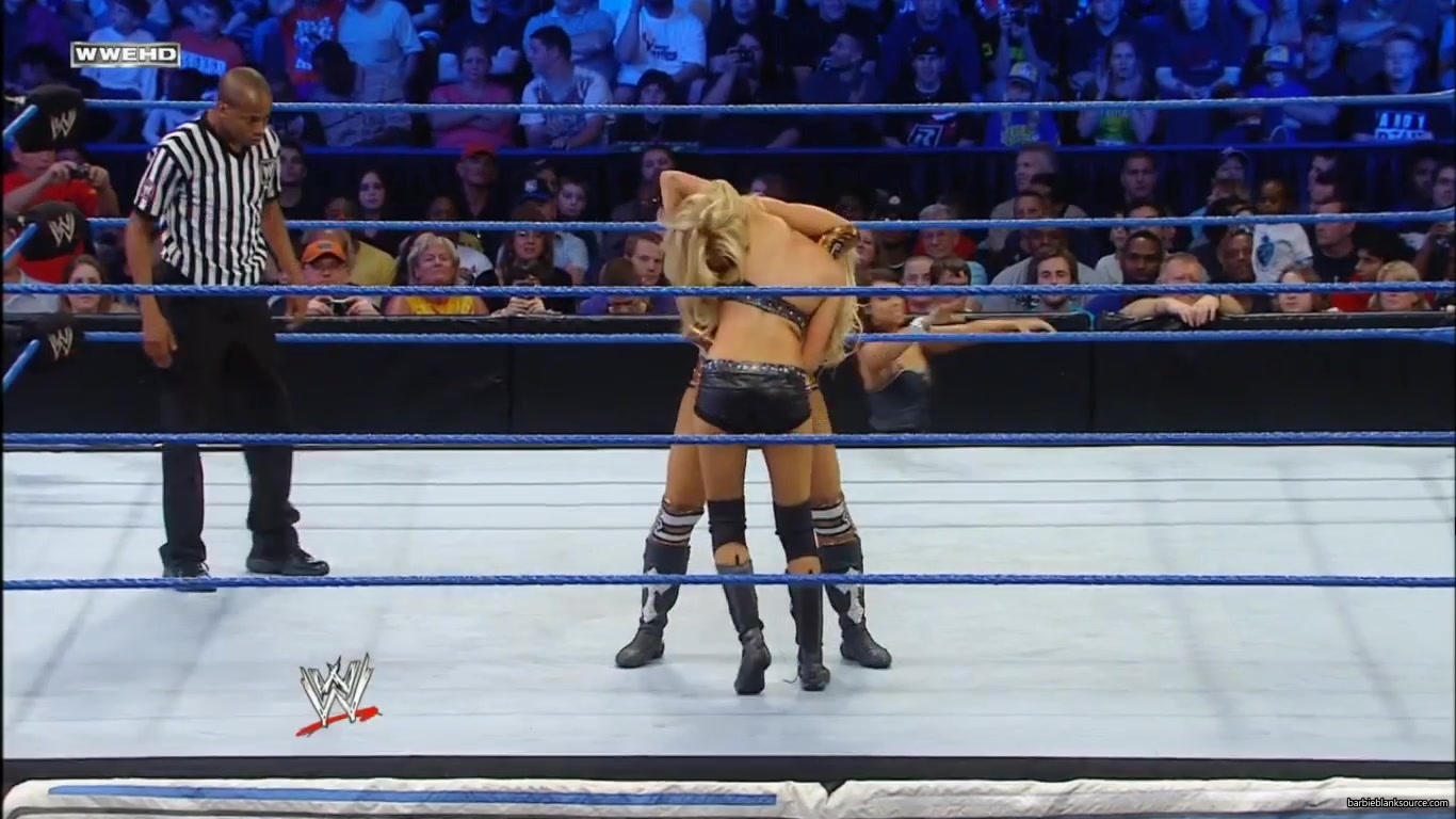 SMACKDOWN_588_NOVEMBER_262C_2010_580.jpg