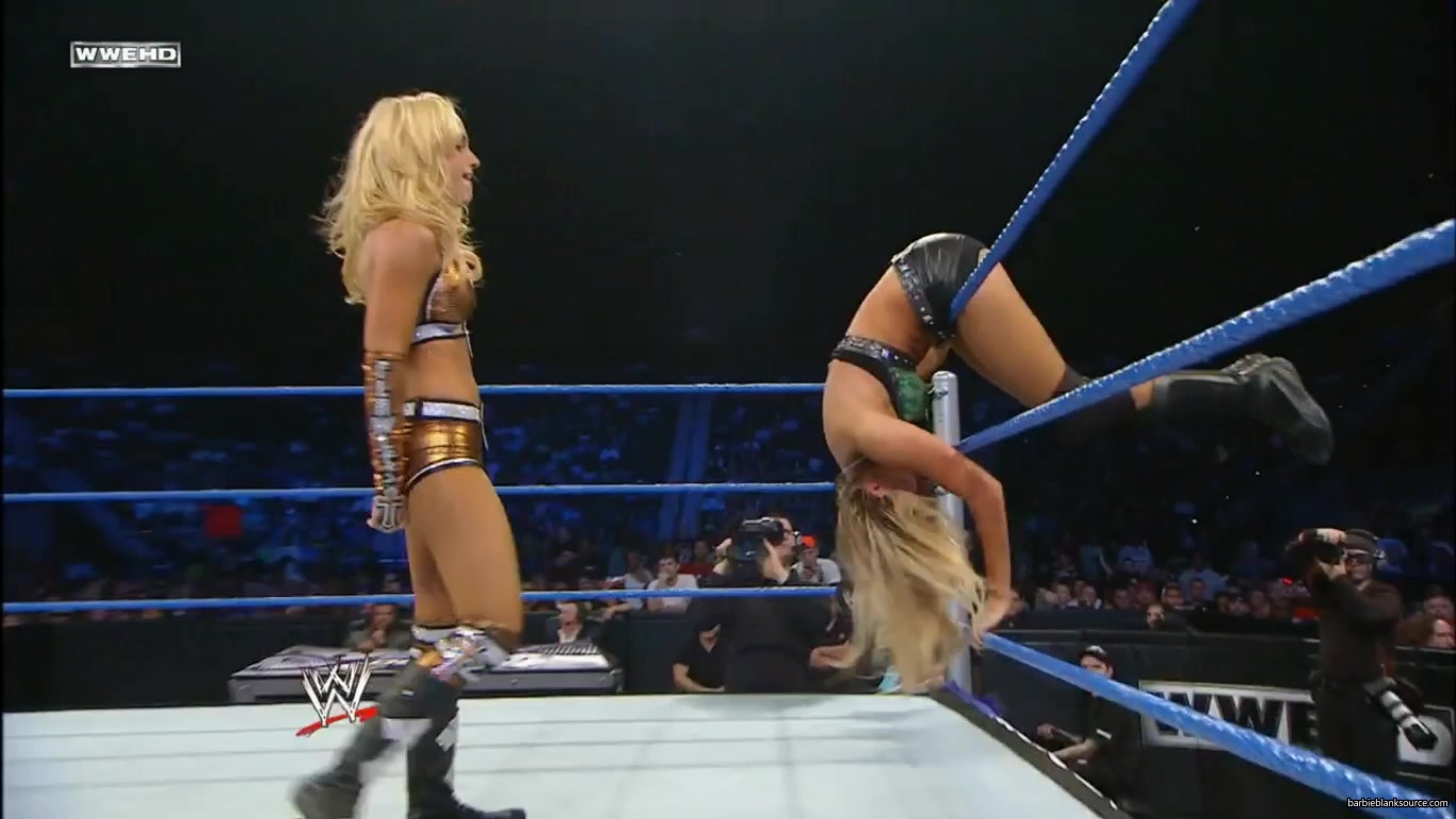 SMACKDOWN_588_NOVEMBER_262C_2010_590.jpg