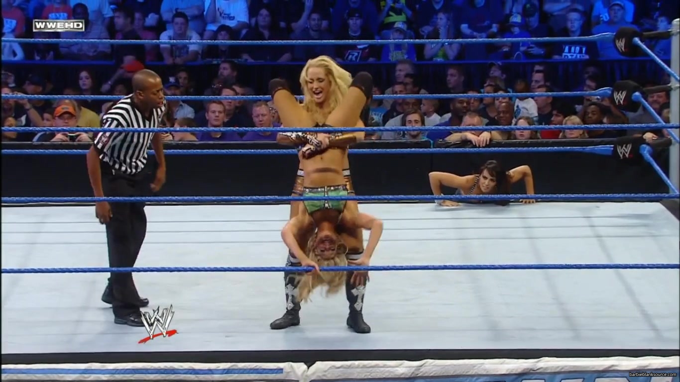 SMACKDOWN_588_NOVEMBER_262C_2010_605.jpg