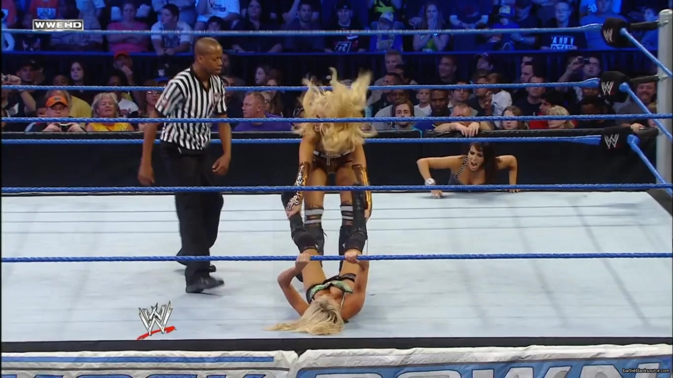 SMACKDOWN_588_NOVEMBER_262C_2010_622.jpg