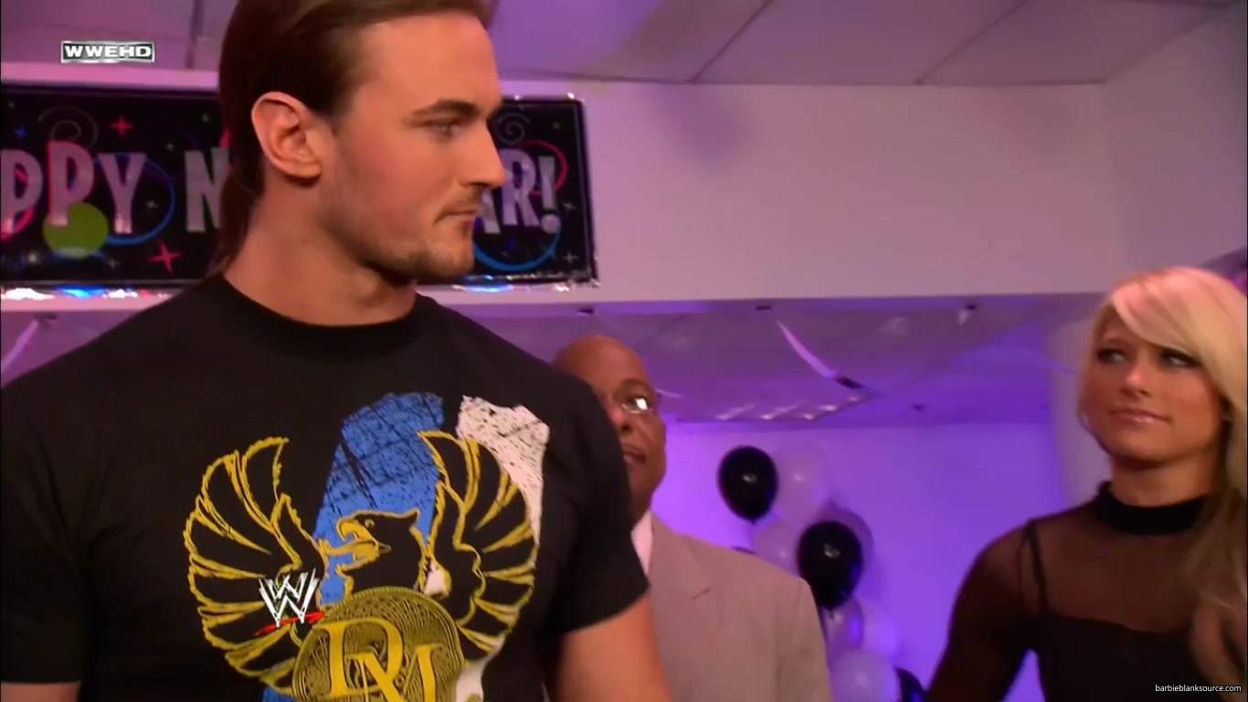 SMACKDOWN_593_DECEMBER_302C_2010_0294.jpg