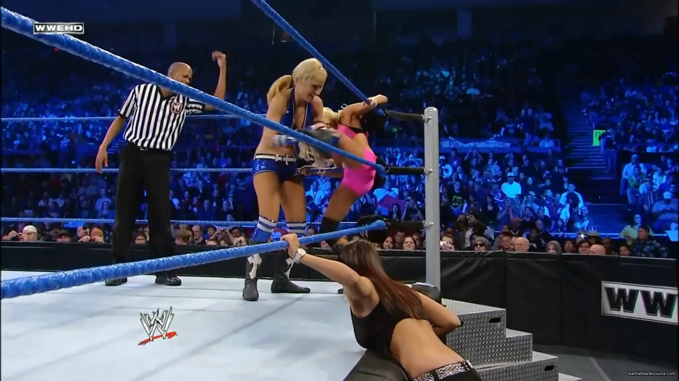 SMACKDOWN_594_JANUARY_072C_2011_0681.jpg