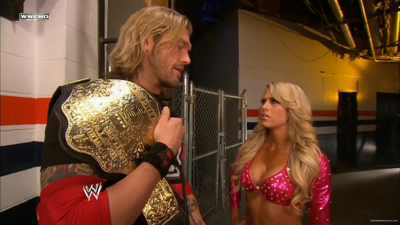 SMACKDOWN_598_FEBRUARY_042C_2011_0341.jpg