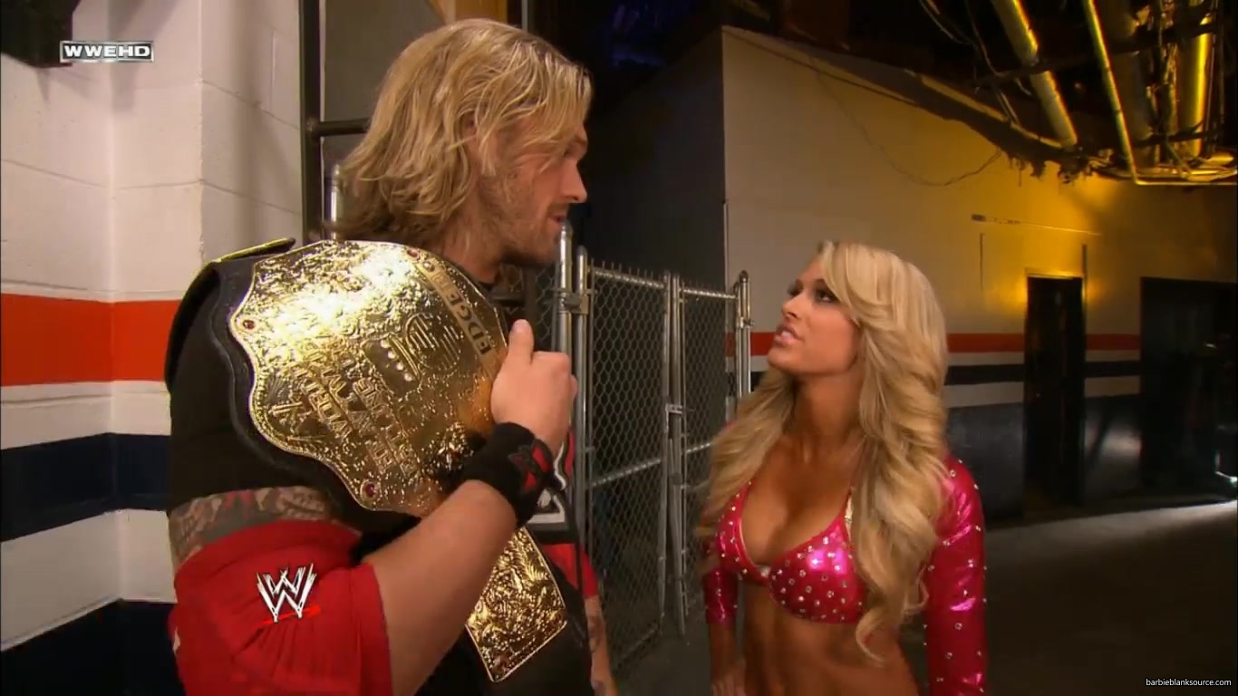 SMACKDOWN_598_FEBRUARY_042C_2011_0342.jpg