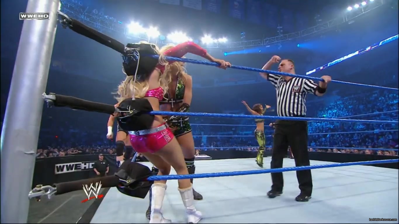 SMACKDOWN_598_FEBRUARY_042C_2011_0941.jpg