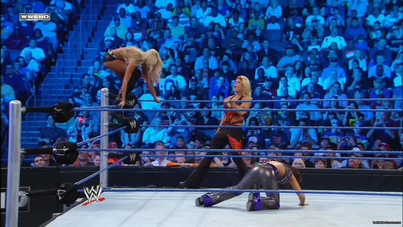 SMACKDOWN_607_APRIL_082C_2011_671.jpg
