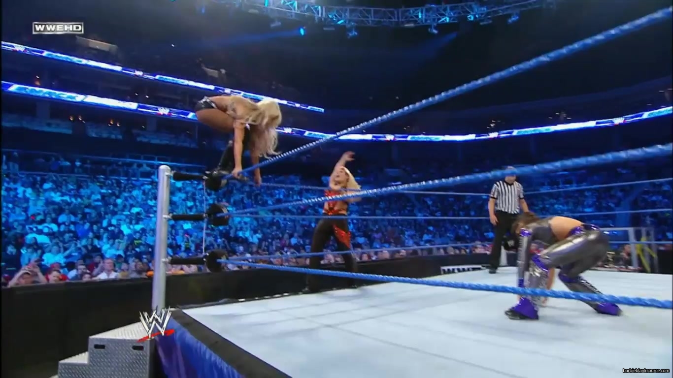 SMACKDOWN_607_APRIL_082C_2011_674.jpg