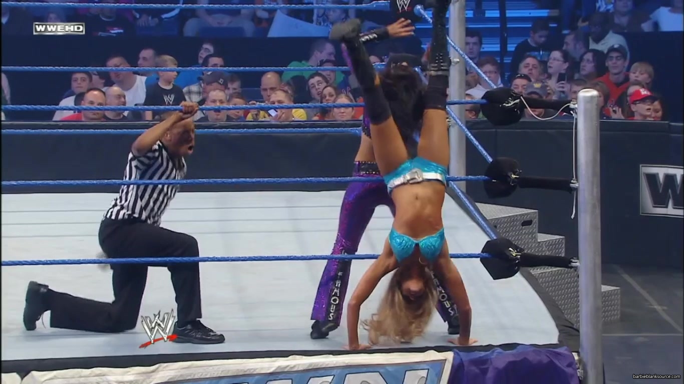 SMACKDOWN_608_APRIL_152C_2011_616.jpg