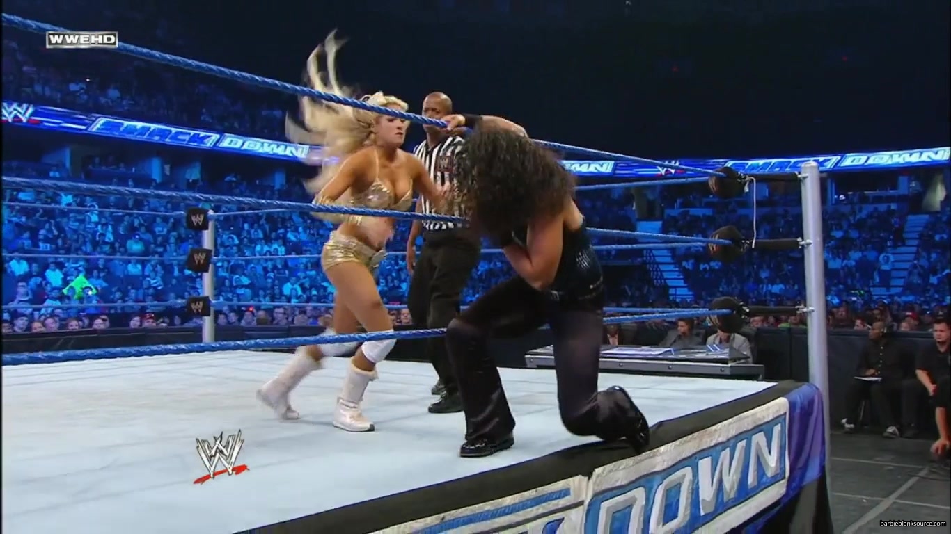 SMACKDOWN_627_AUGUST_262C_2011_635.jpg