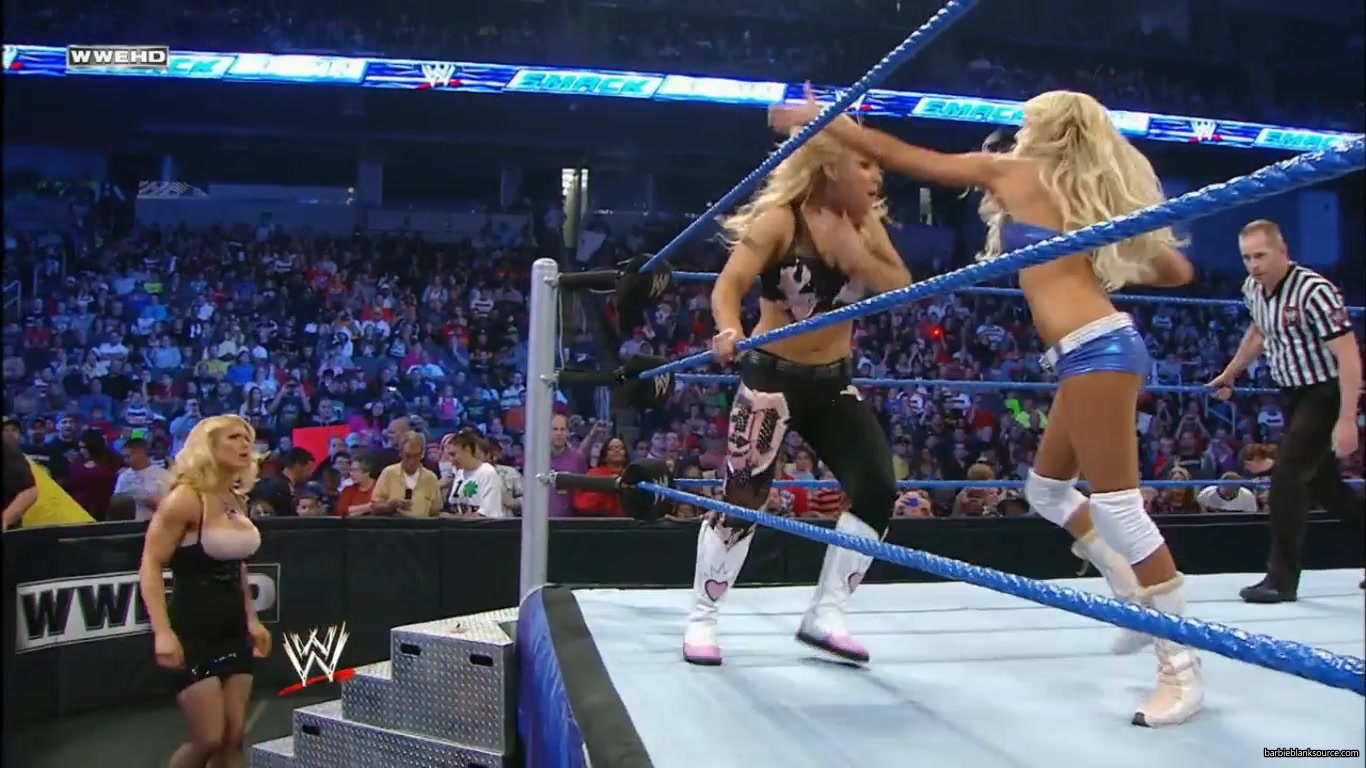 SMACKDOWN_629_SEPTEMBER_092C_2011_434.jpg