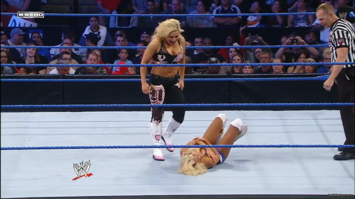 SMACKDOWN_629_SEPTEMBER_092C_2011_708.jpg