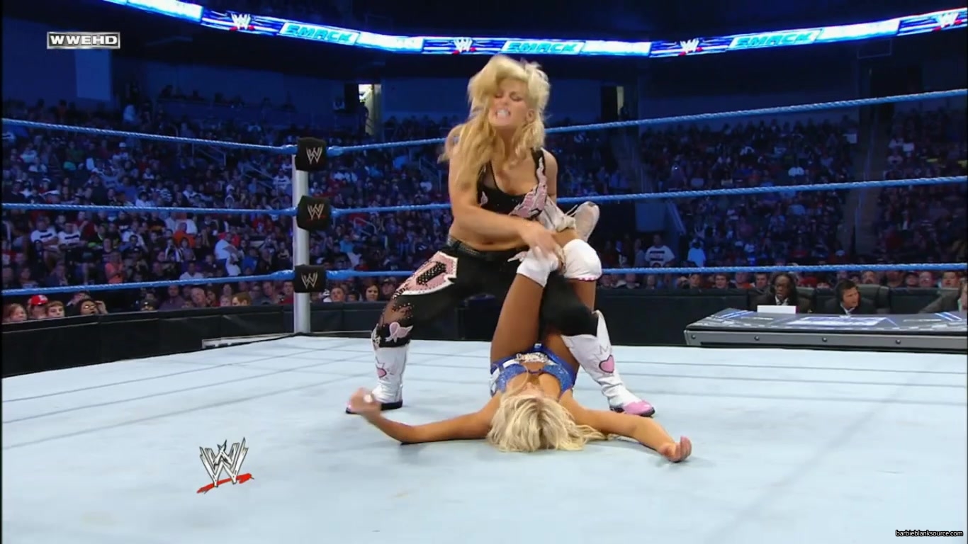 SMACKDOWN_629_SEPTEMBER_092C_2011_833.jpg