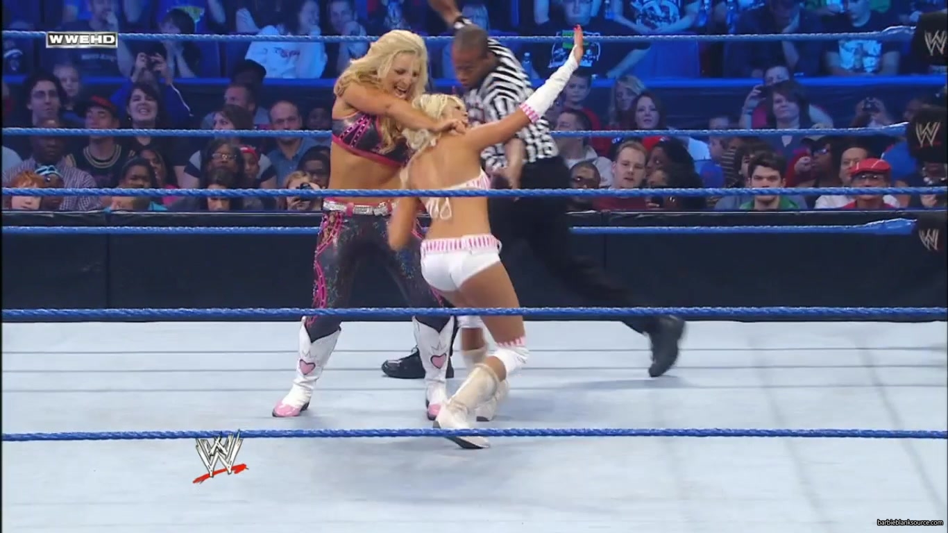 SMACKDOWN_632_SEPTEMBER_302C_2011_368.jpg
