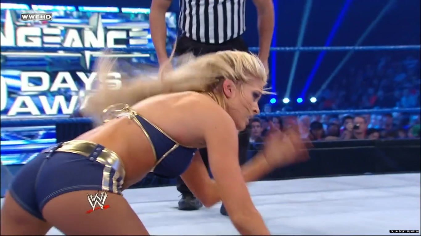 SMACKDOWN_634_OCTOBER_142C_2011_0880.jpg