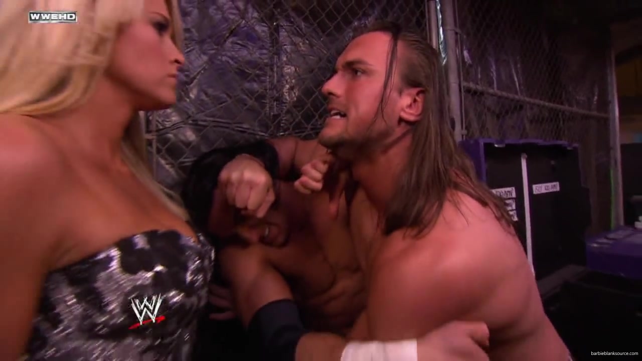 SmackDown__Kelly_Kelly_tells_Drew_McIntyre_to_grow_up_049.jpg