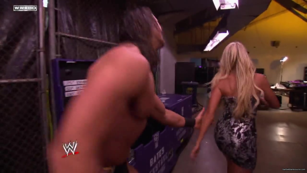 SmackDown__Kelly_Kelly_tells_Drew_McIntyre_to_grow_up_065.jpg