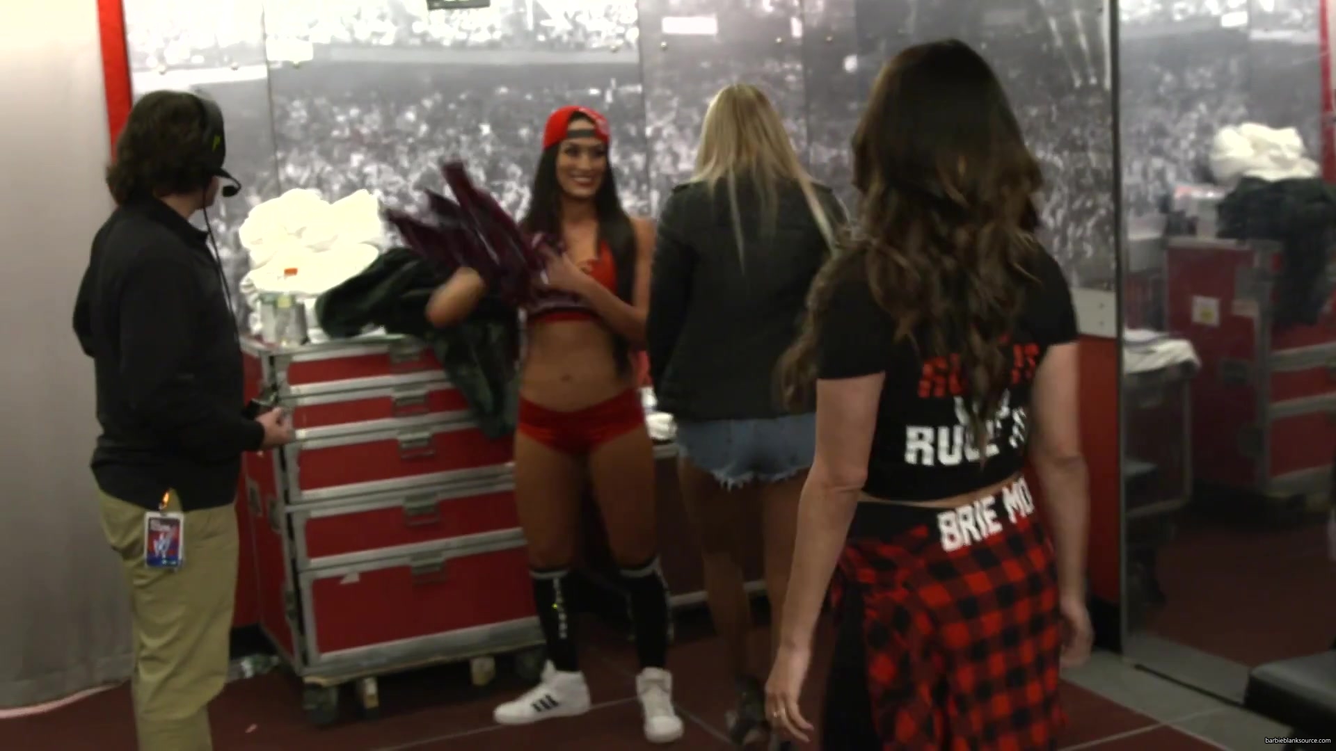 Stephanie2C_Trish_and_a_cute_moment_with_Maryse21_163.jpg