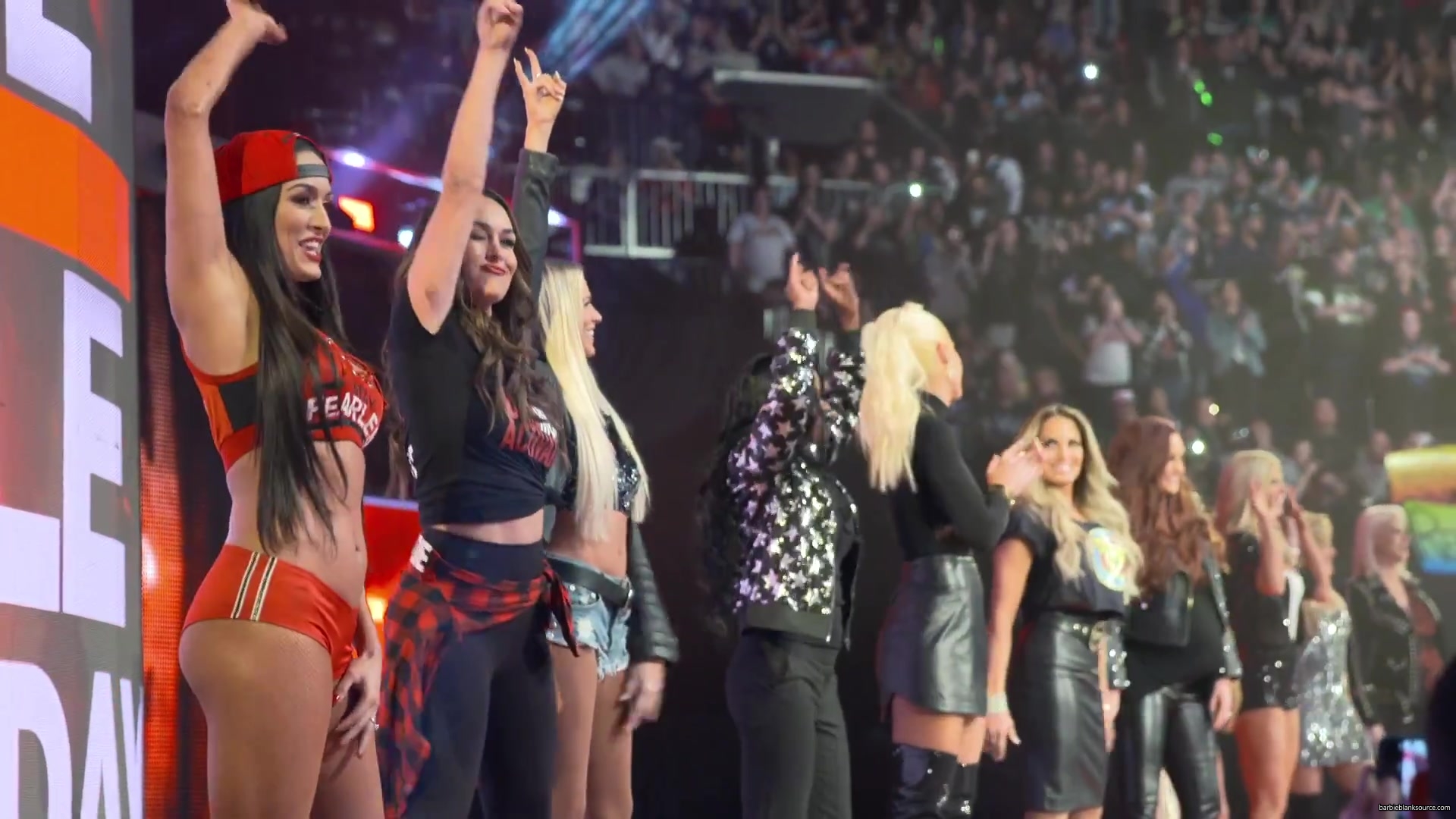 Stephanie2C_Trish_and_a_cute_moment_with_Maryse21_208.jpg