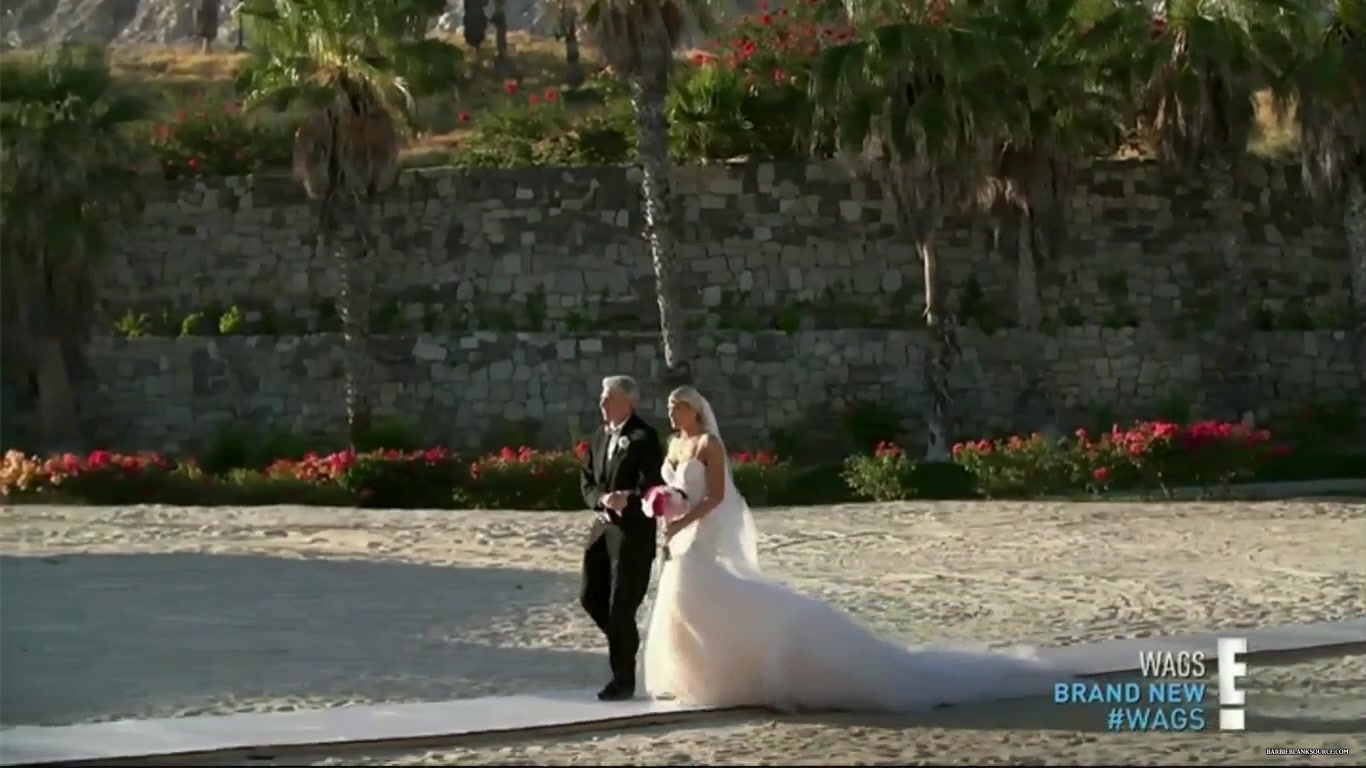 WAGS_S02E06_A_Wag_Wedding_HDTV_x264-CRiMSON_2700.jpg