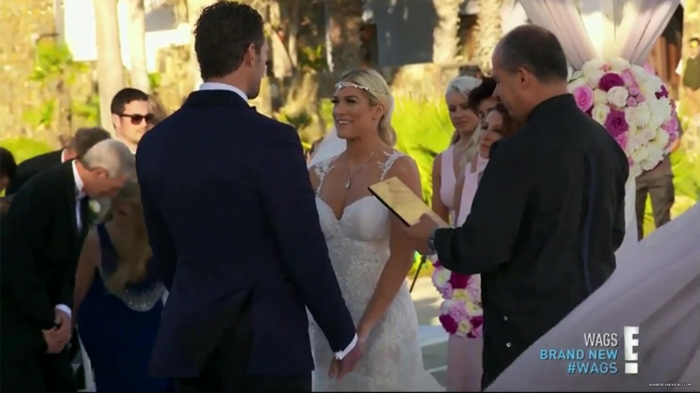 WAGS_S02E06_A_Wag_Wedding_HDTV_x264-CRiMSON_2744.jpg