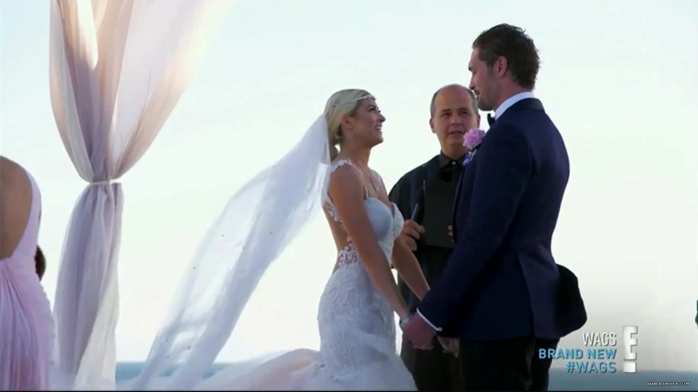 WAGS_S02E06_A_Wag_Wedding_HDTV_x264-CRiMSON_2747.jpg