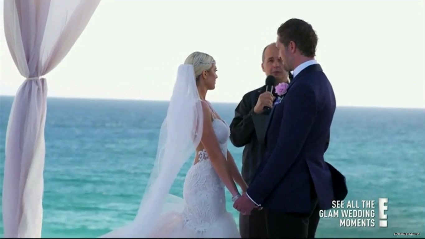 WAGS_S02E06_A_Wag_Wedding_HDTV_x264-CRiMSON_2789.jpg