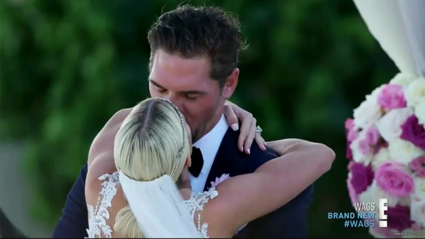 WAGS_S02E06_A_Wag_Wedding_HDTV_x264-CRiMSON_3002.jpg