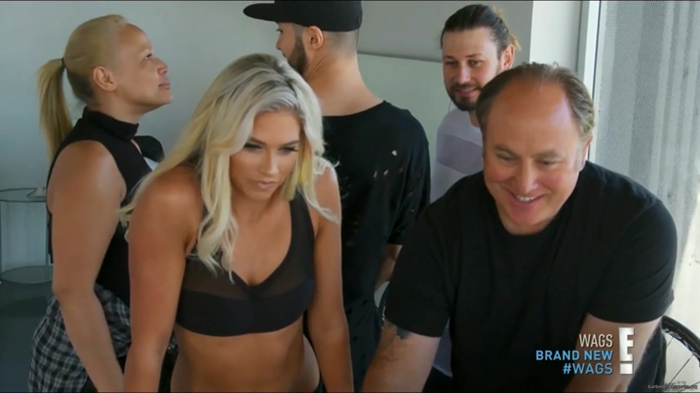 WAGS_S02E08_Moving_On_Out_HDTV_x264-CRiMSON_2240.jpg WAGS_S02E08_Moving_On_Out_HDTV_x264-CRiMSON_2240.jpg