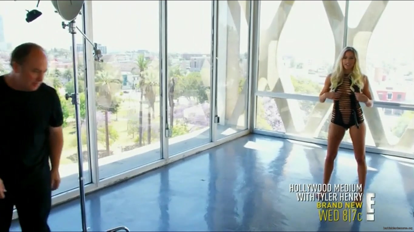 WAGS_S02E08_Moving_On_Out_HDTV_x264-CRiMSON_2292.jpg WAGS_S02E08_Moving_On_Out_HDTV_x264-CRiMSON_2292.jpg