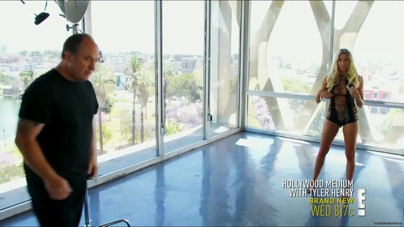 WAGS_S02E08_Moving_On_Out_HDTV_x264-CRiMSON_2293.jpg WAGS_S02E08_Moving_On_Out_HDTV_x264-CRiMSON_2293.jpg