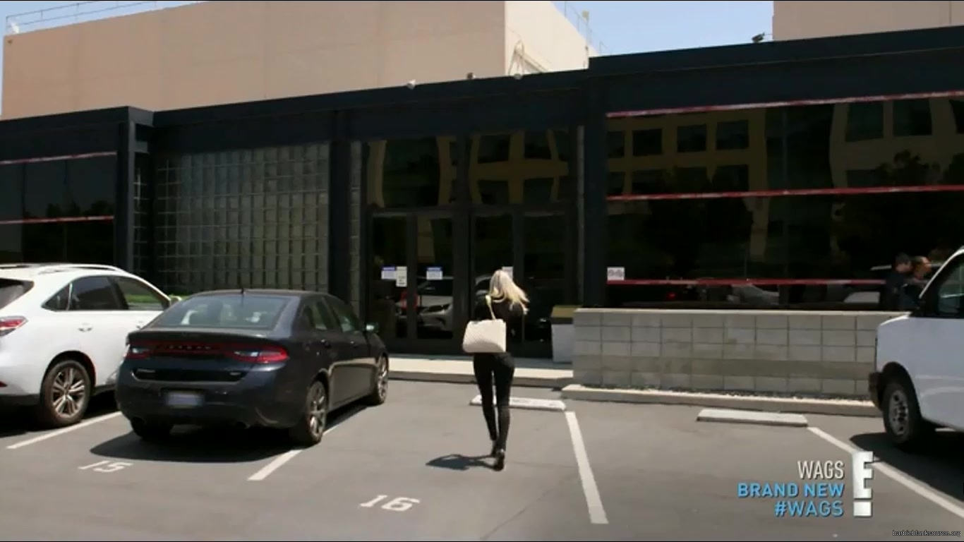 WAGS_S02E10_Pegging_Party_HDTV_x264-CRiMSON_0366.jpg