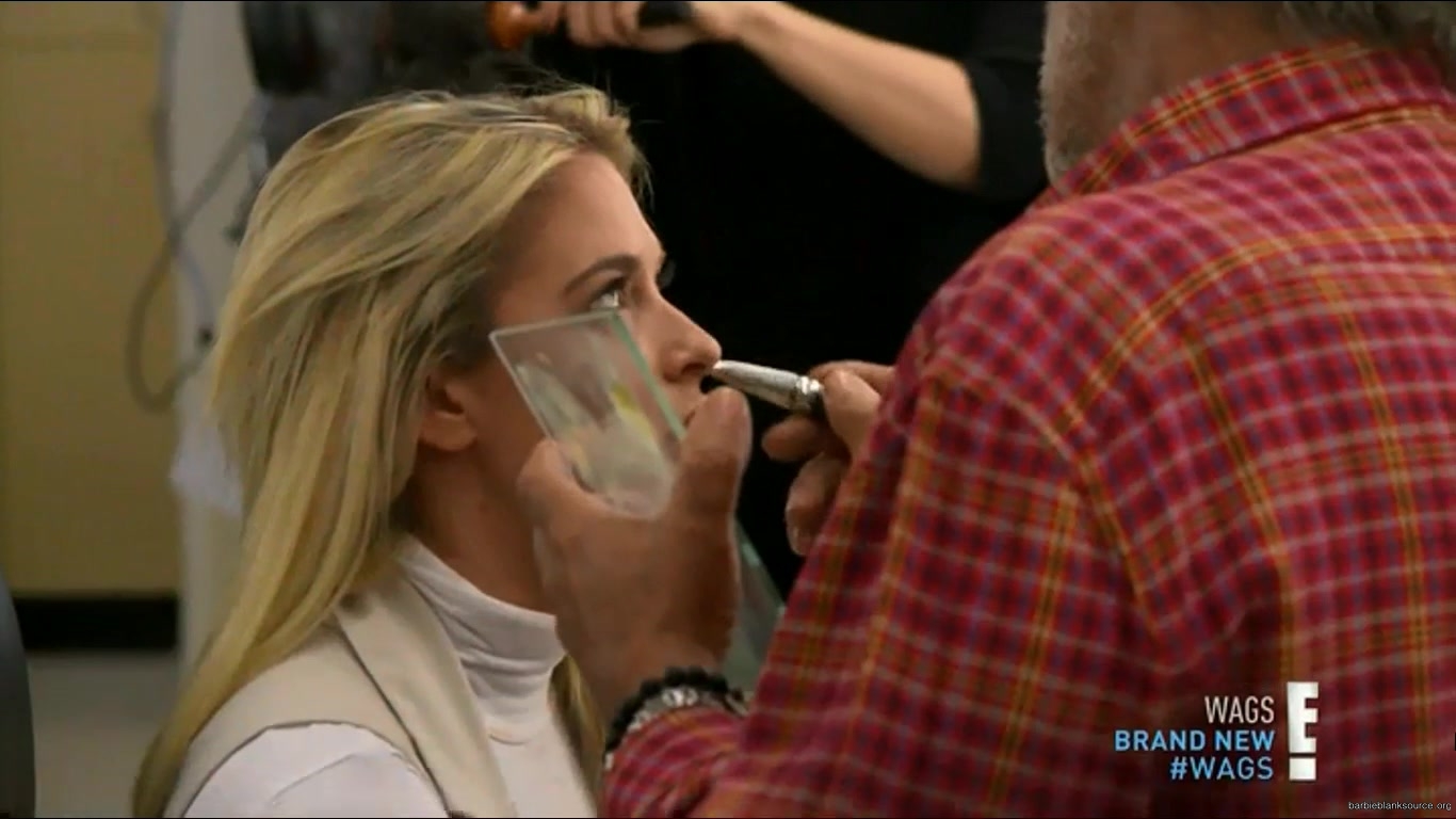 WAGS_S02E10_Pegging_Party_HDTV_x264-CRiMSON_3306.jpg