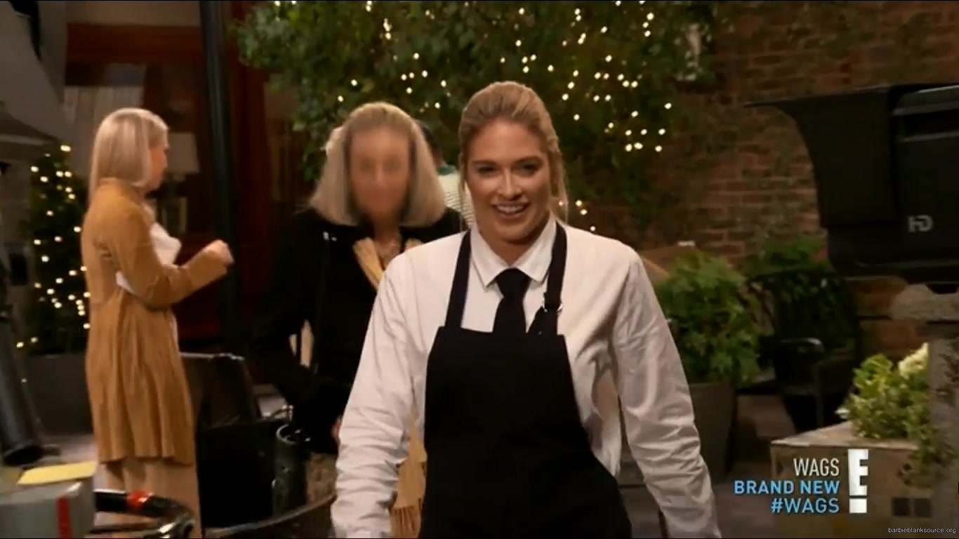 WAGS_S02E10_Pegging_Party_HDTV_x264-CRiMSON_3835.jpg