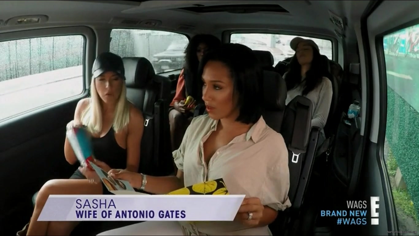 WAGS_S02E11_Trouble_in_Paradise_HDTV_x264-RBB_1207.jpg