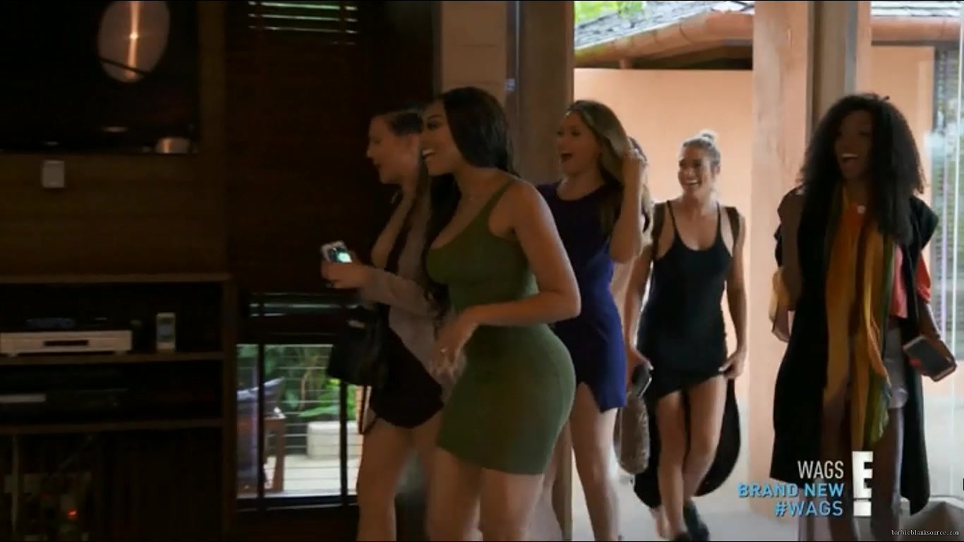 WAGS_S02E11_Trouble_in_Paradise_HDTV_x264-RBB_1406.jpg