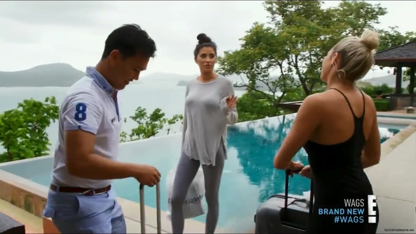 WAGS_S02E11_Trouble_in_Paradise_HDTV_x264-RBB_1556.jpg