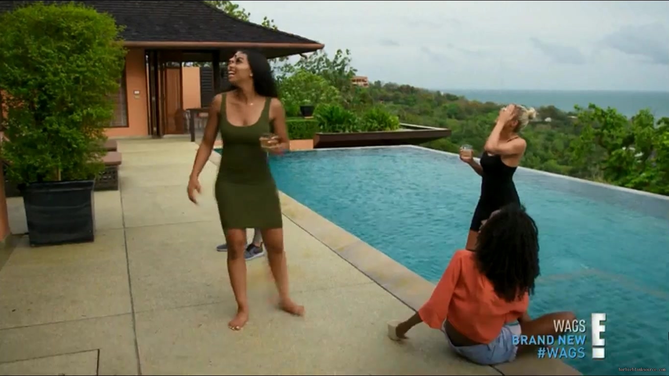 WAGS_S02E11_Trouble_in_Paradise_HDTV_x264-RBB_1694.jpg WAGS_S02E11_Trouble_in_Paradise_HDTV_x264-RBB_1694.jpg