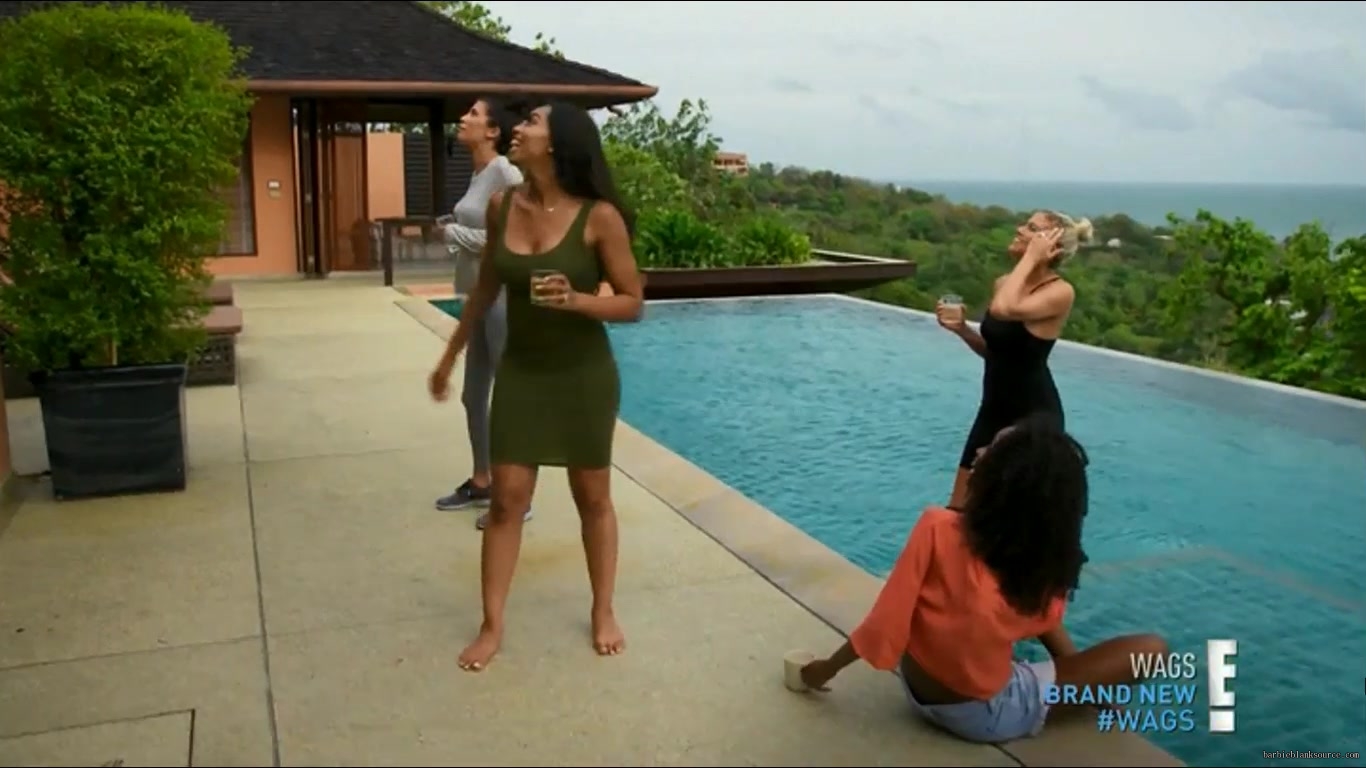 WAGS_S02E11_Trouble_in_Paradise_HDTV_x264-RBB_1695.jpg