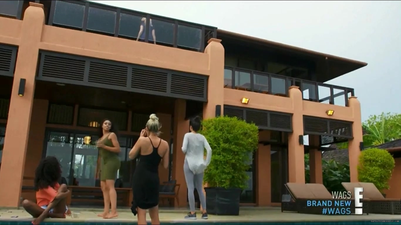 WAGS_S02E11_Trouble_in_Paradise_HDTV_x264-RBB_1698.jpg